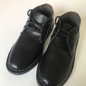 BRAND NEW Kenneth Cole dress shoes